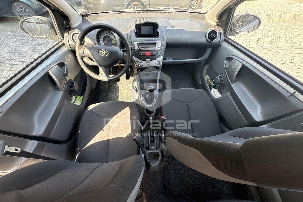TOYOTA Aygo 1.0 12V VVT-i 5 porte Now Connect