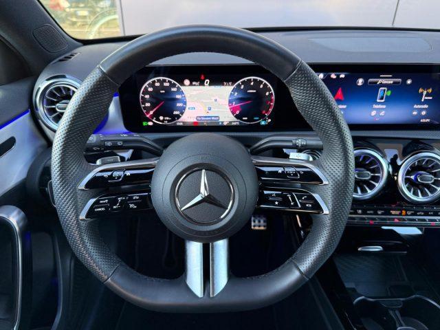 MERCEDES-BENZ A 200 163cv AMG Line Premium NIGHT PACK-19"-IVA ESP