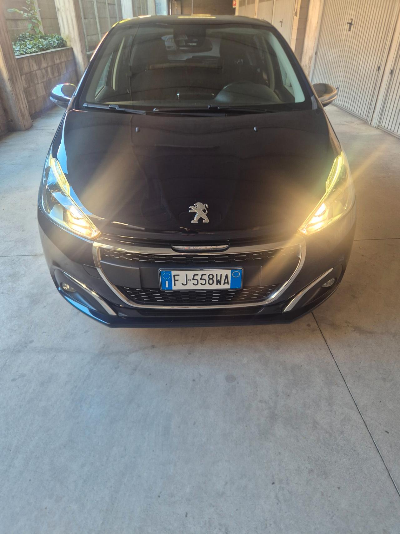 PEUGEOT 208 1.2 ALLURE 2017 E6 NEO PATENTATI