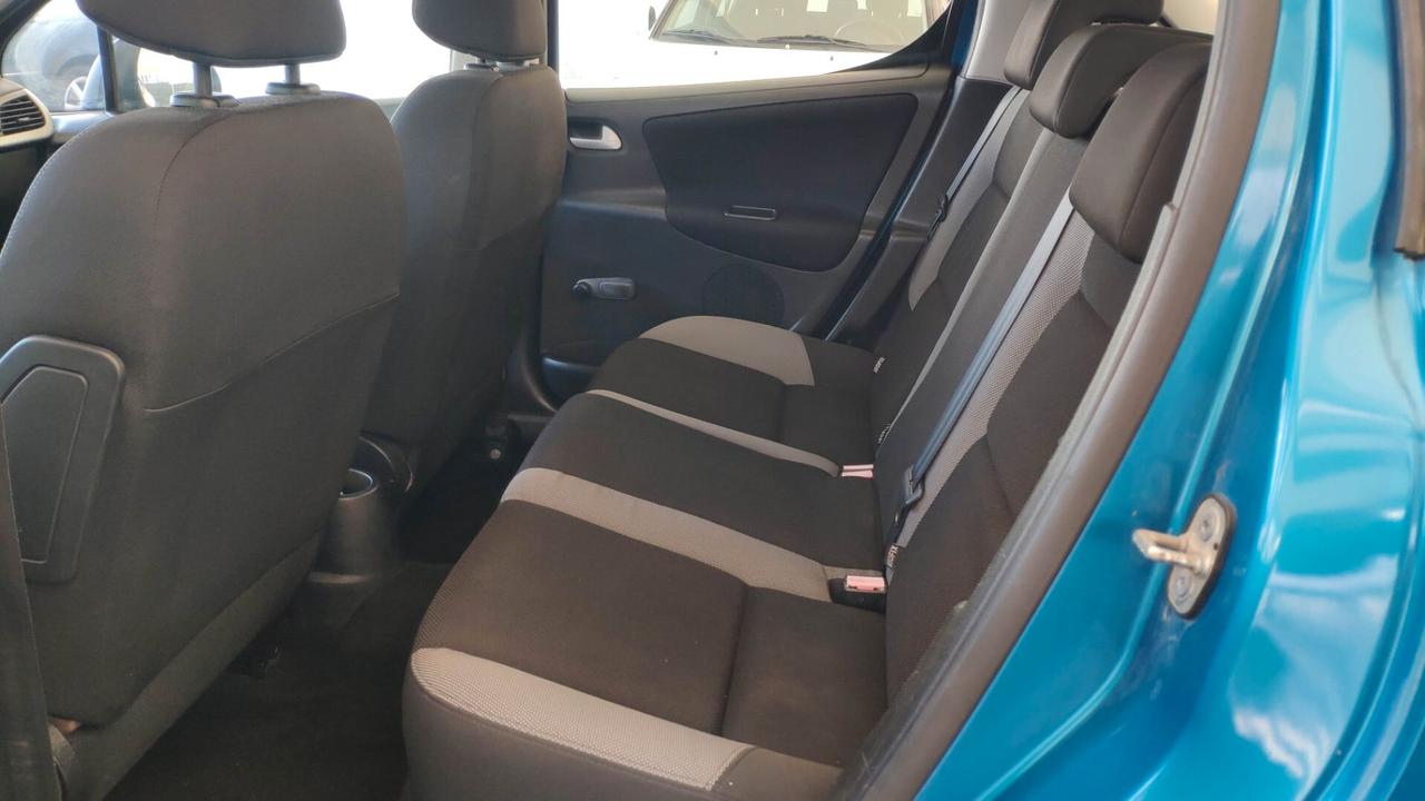 Peugeot 207 1.4 HDi 70CV 5p