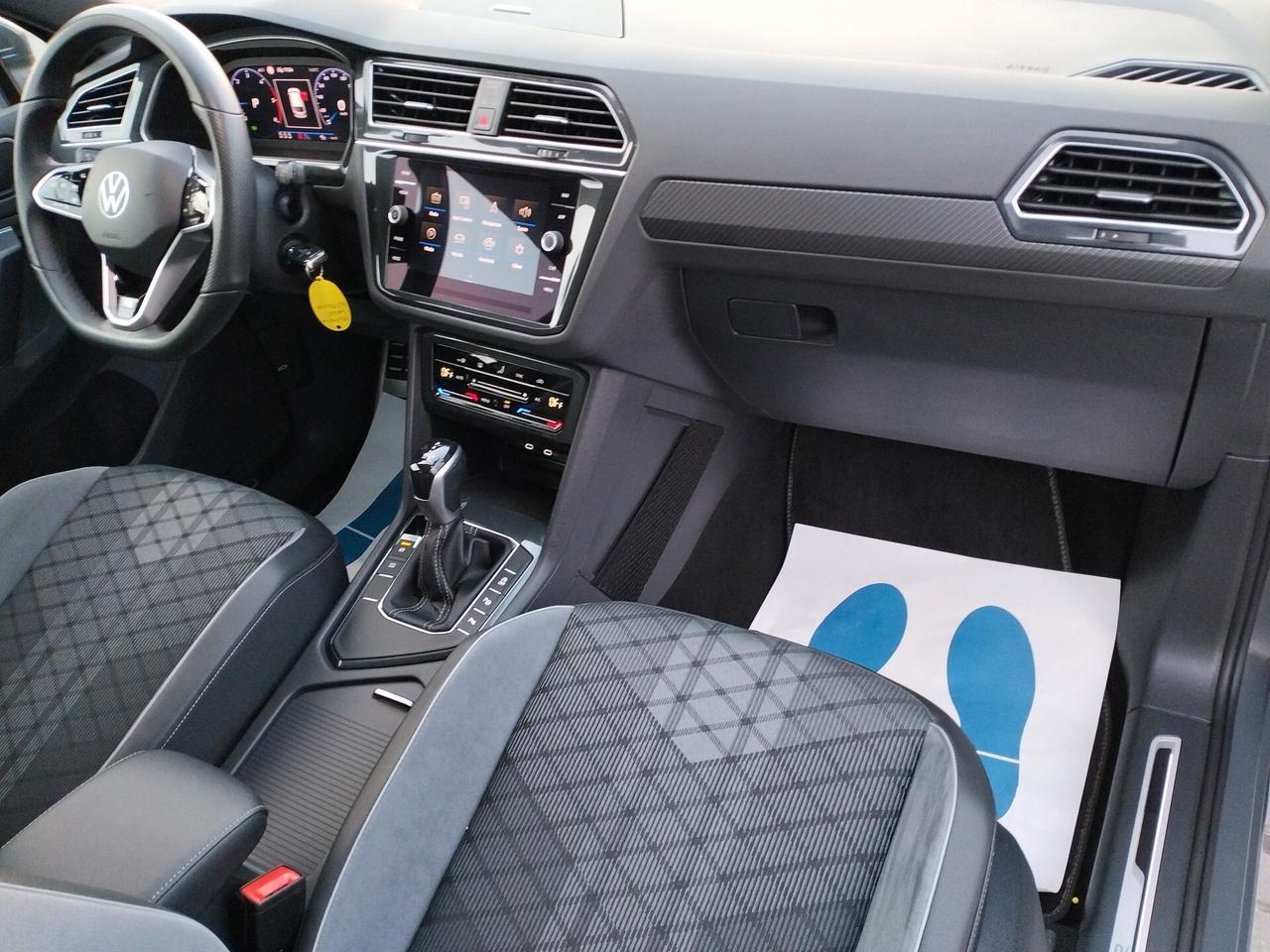 Volkswagen Tiguan 2.0 TDI 150 CV SCR DSG R-Line