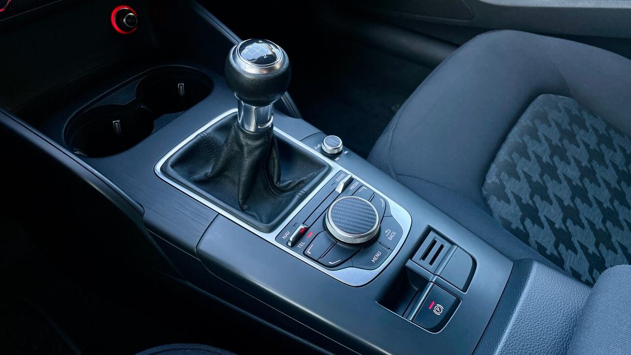AUDI A3 SPORTBACK 1.6 TDI ULTRA 110CV - FULL LED, DISCHI FORATI, NEOPATENTATI