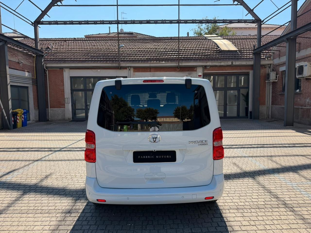 Toyota Proace Verso 2.0D 177 CV L1 Medium A/T D Executive