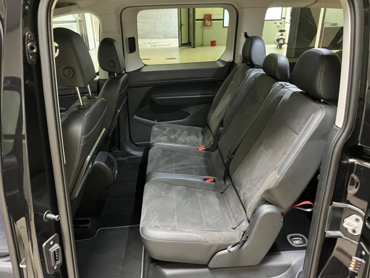 Volkswagen Caddy 2.0 TDI 122 CV DSG Style 7 posti