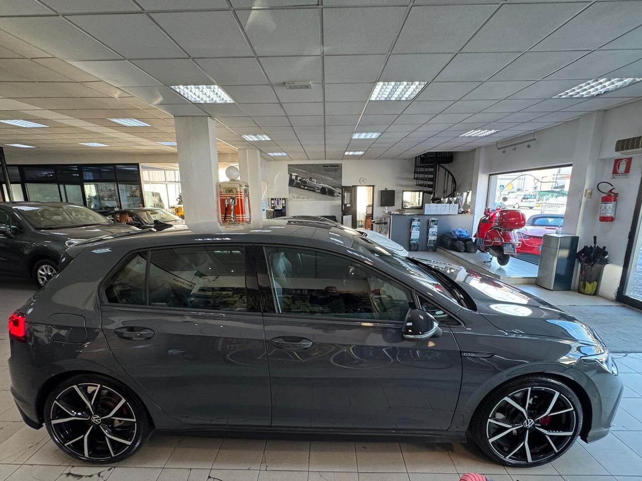 Volkswagen Golf 2.0 TDI GTD DSG PARI AL NUOVO CON SOLI 33.000 KM!!!