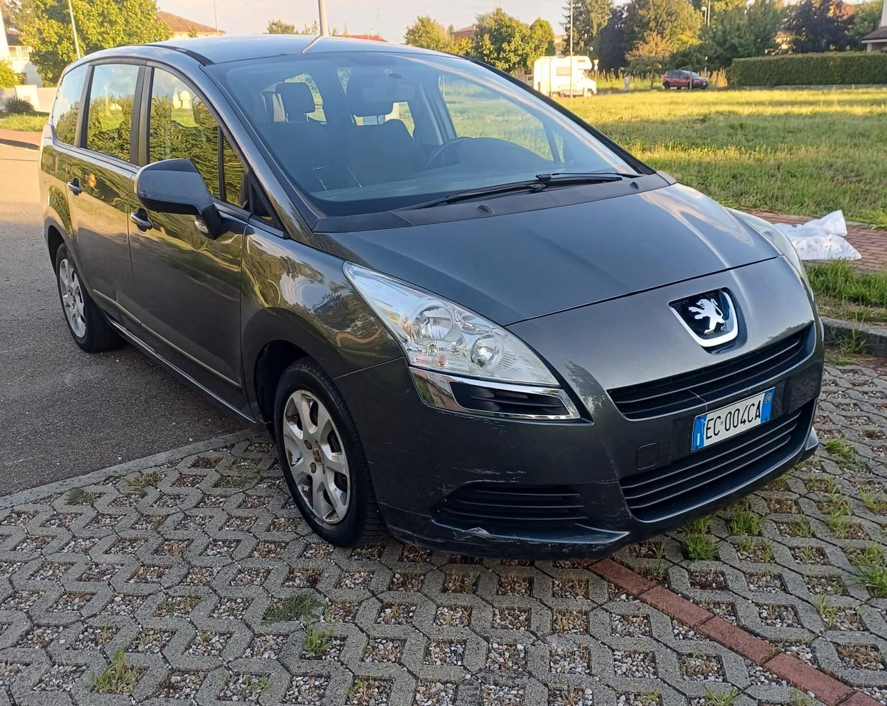Peugeot 5008 1.6 HDi 112CV Tecno