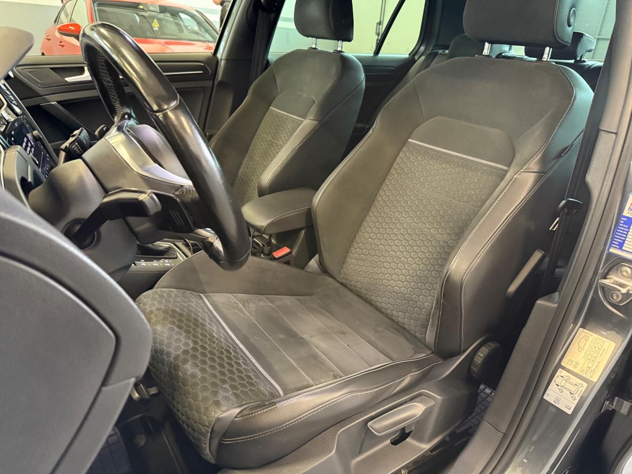 Volkswagen Golf GTD 2.0 TDI DSG 2018 184cv