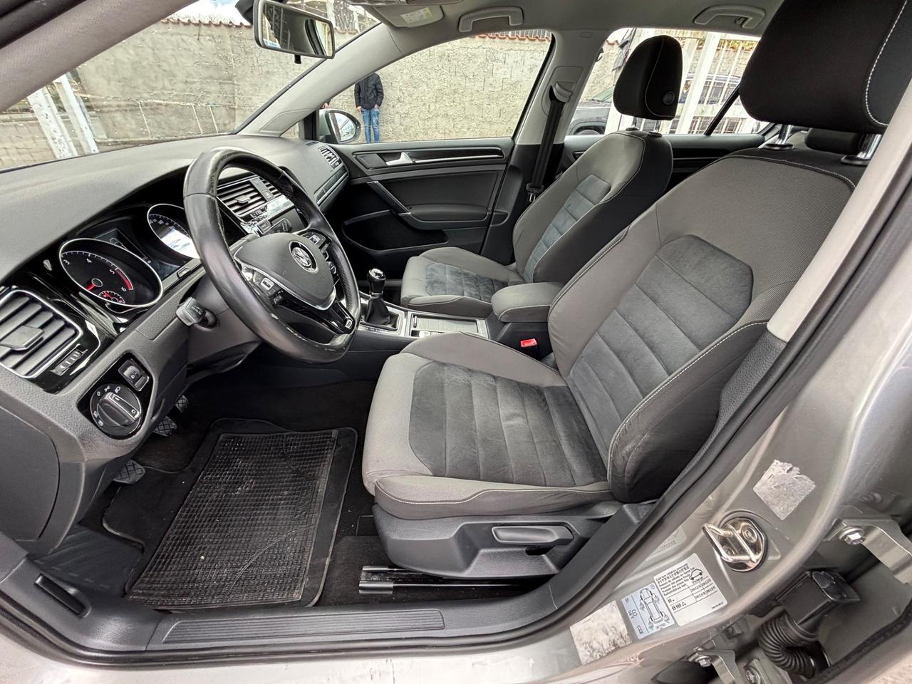 VW GOLF 1.6TDI 105CV 4MOTION HIGHLINE