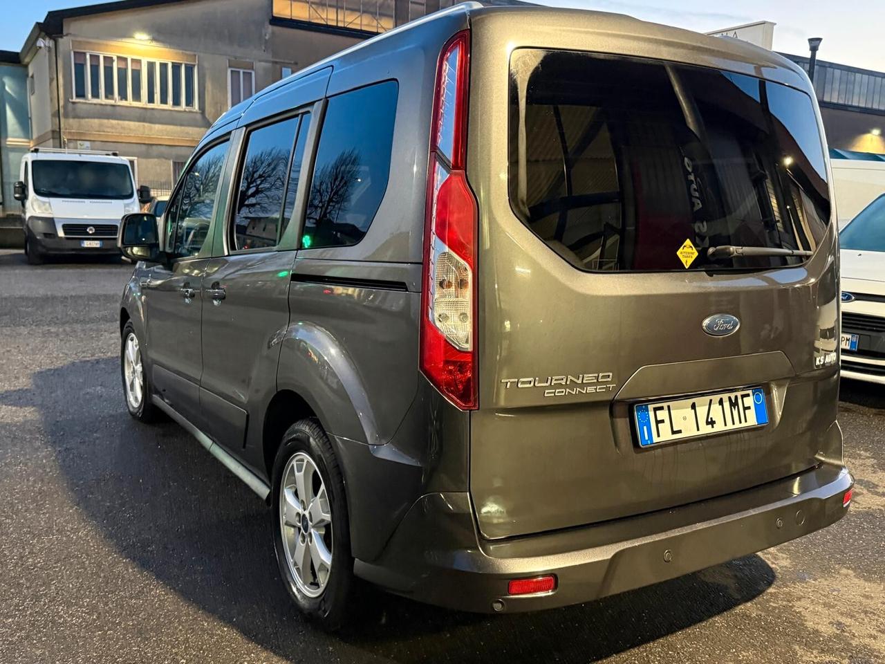 Ford Tourneo Connect 1.5 TDCi Titanium