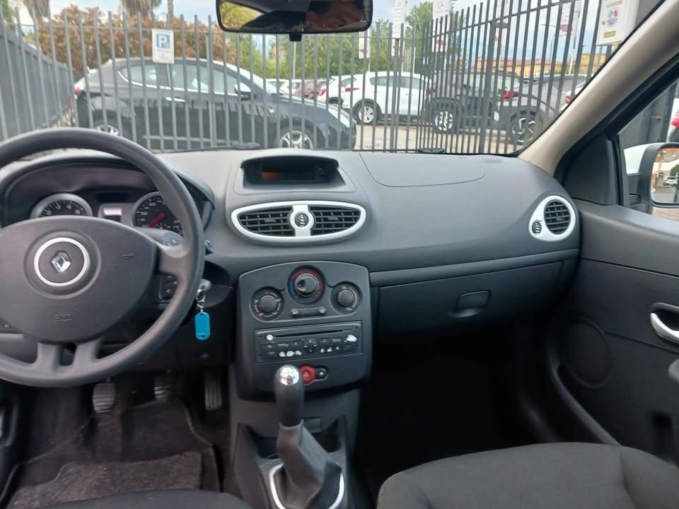 Renault Clio 1.2 16V 5 porte GPL Yahoo!