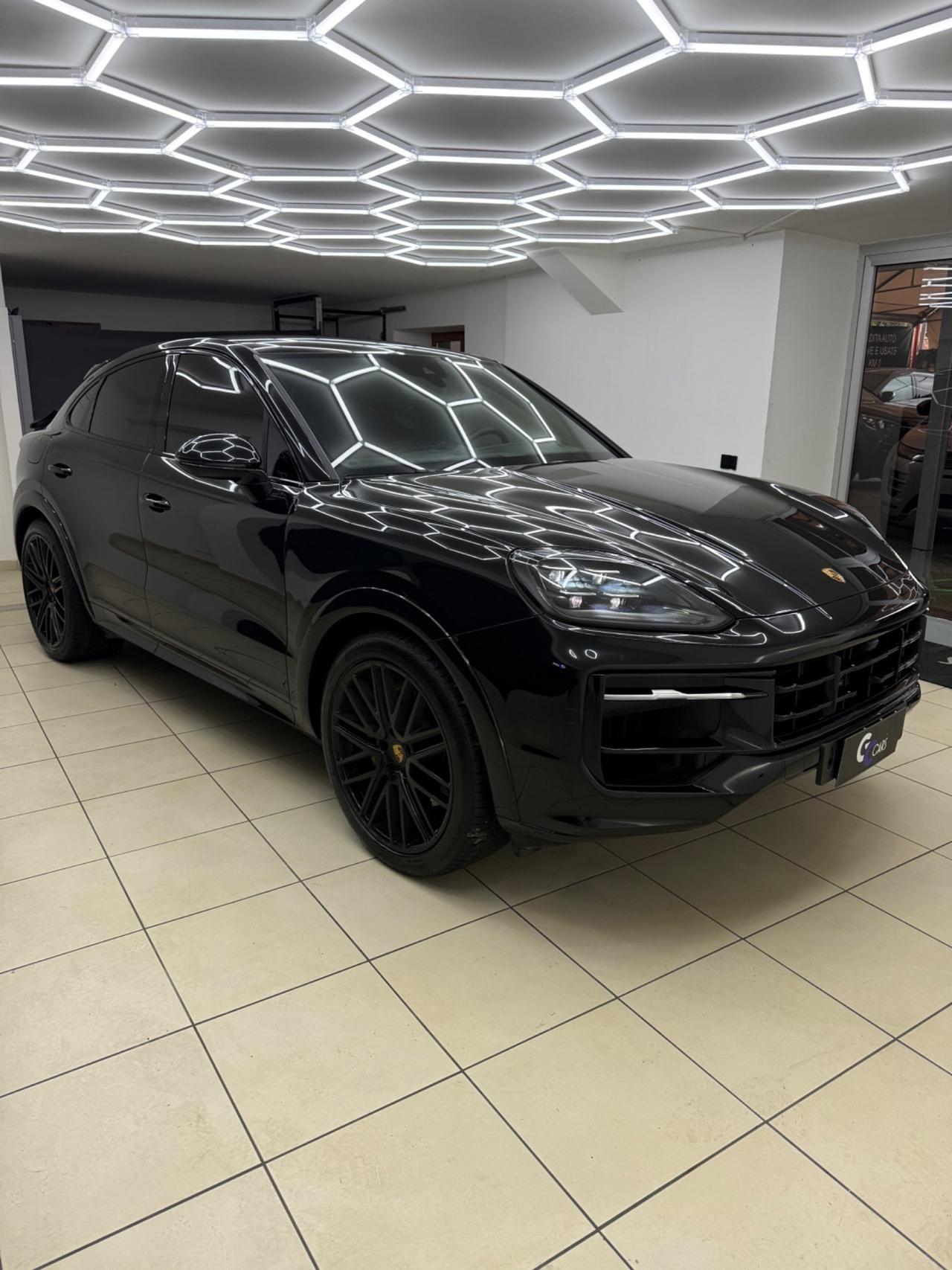Porsche Cayenne Coupé 3.0 V6 E-Hybrid ITA STRAFULL