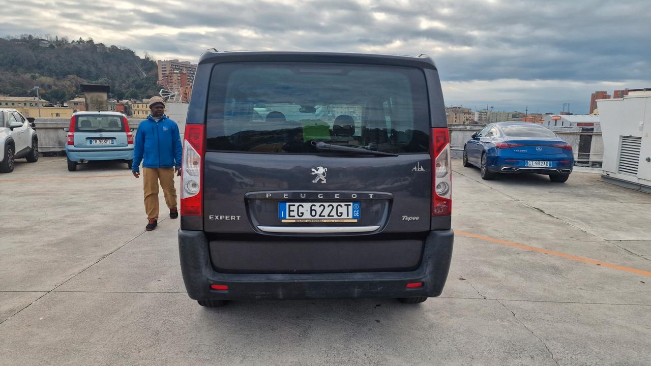 Peugeot Expert Tepee 2.0 HDi 136 CV N1 6 POSTI
