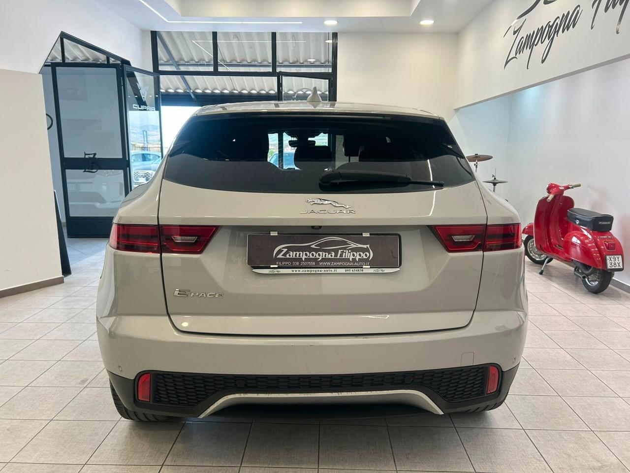 Jaguar E-Pace 2.0D 150CV. R-Dynamic 2019