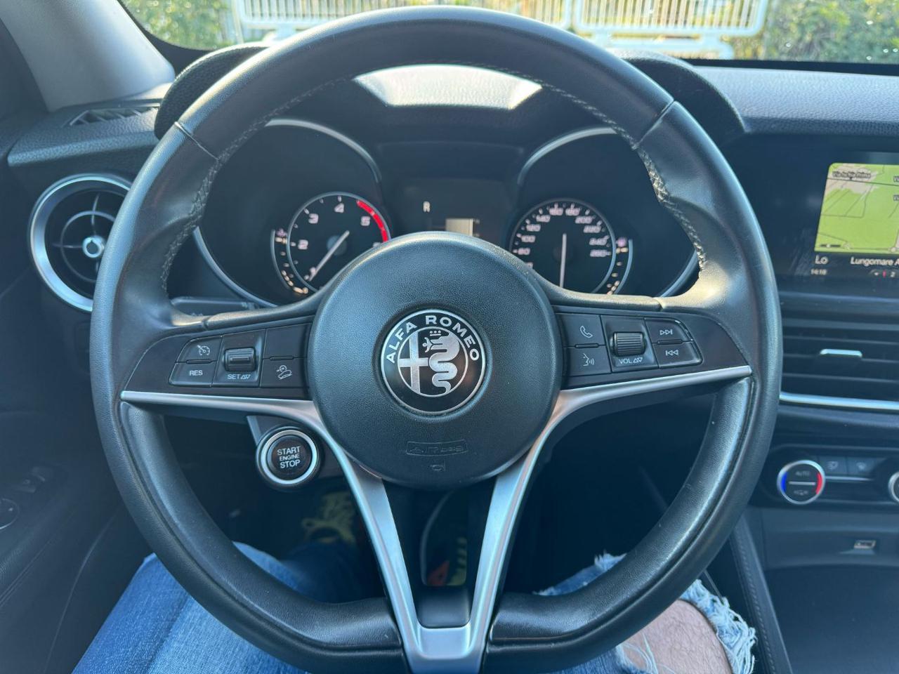 Alfa Romeo Stelvio 2.2 t Business Q4 210cv auto