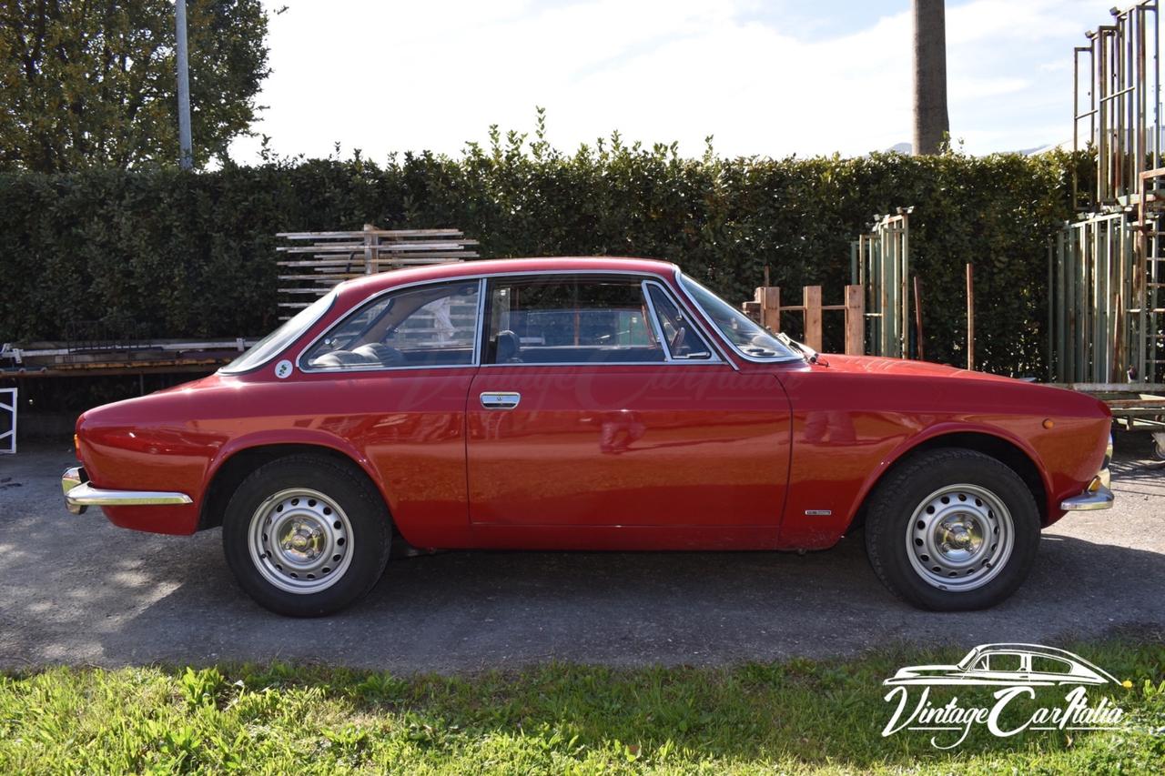 Alfa Romeo 2000 GT Veloce