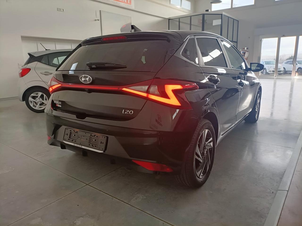 Hyundai i20 1.2 MPI MT Connectline