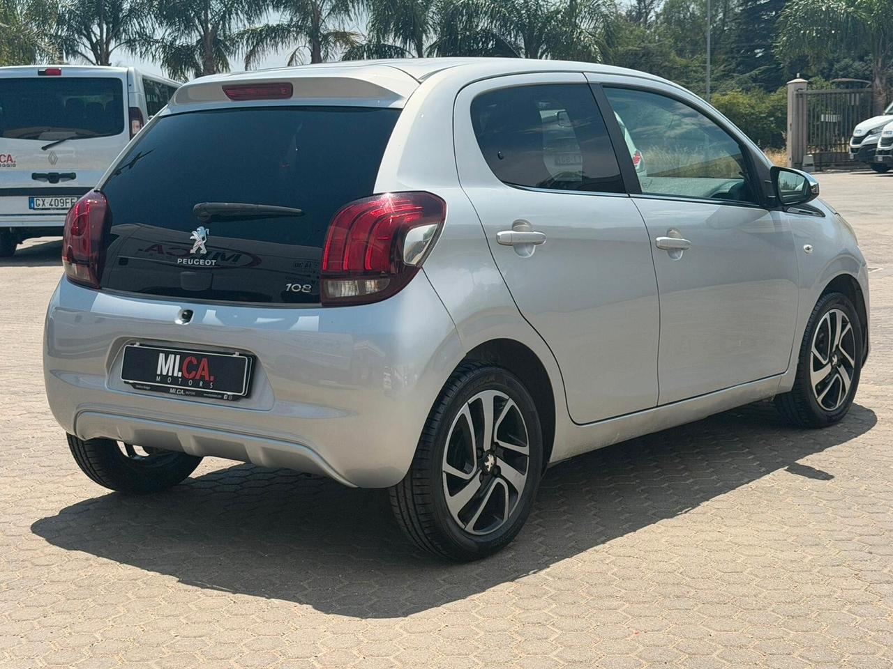 Peugeot 108 VTi 72 S&S 3 porte Allure