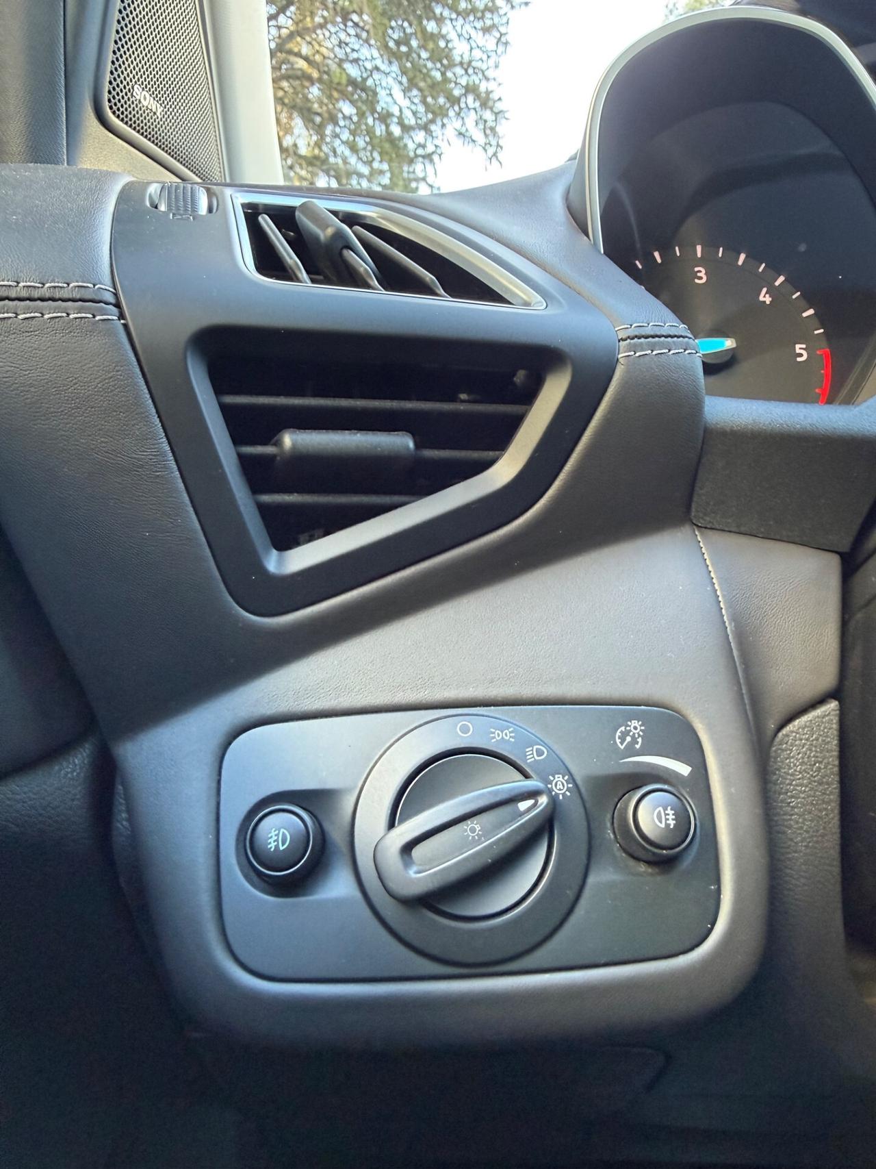 Ford Kuga 2.0 TDCI 150 CV S&S 4WD Powershift Vignale 2019