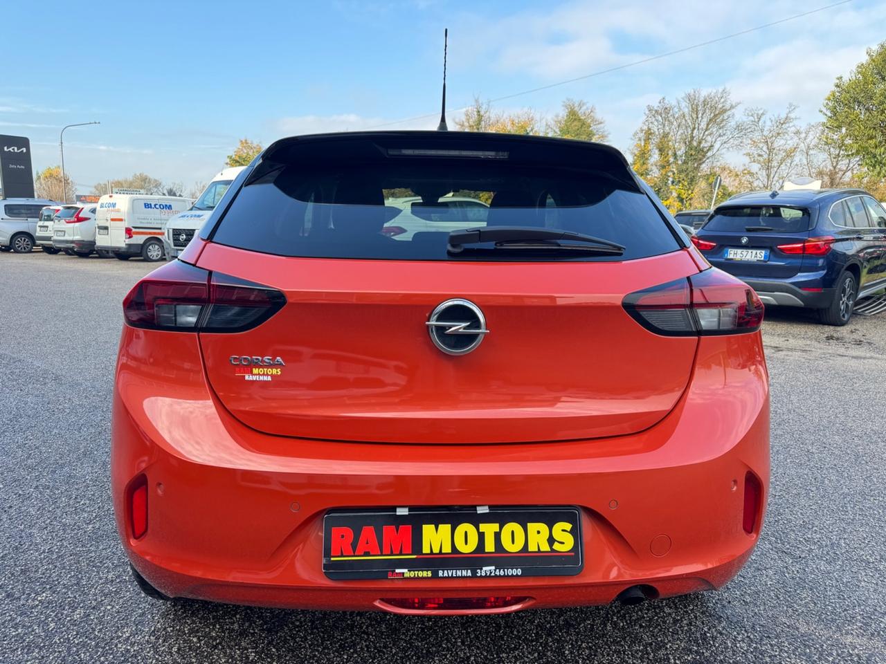 Opel Corsa 1.2 Design & Tech Bi-Color Neopatentati