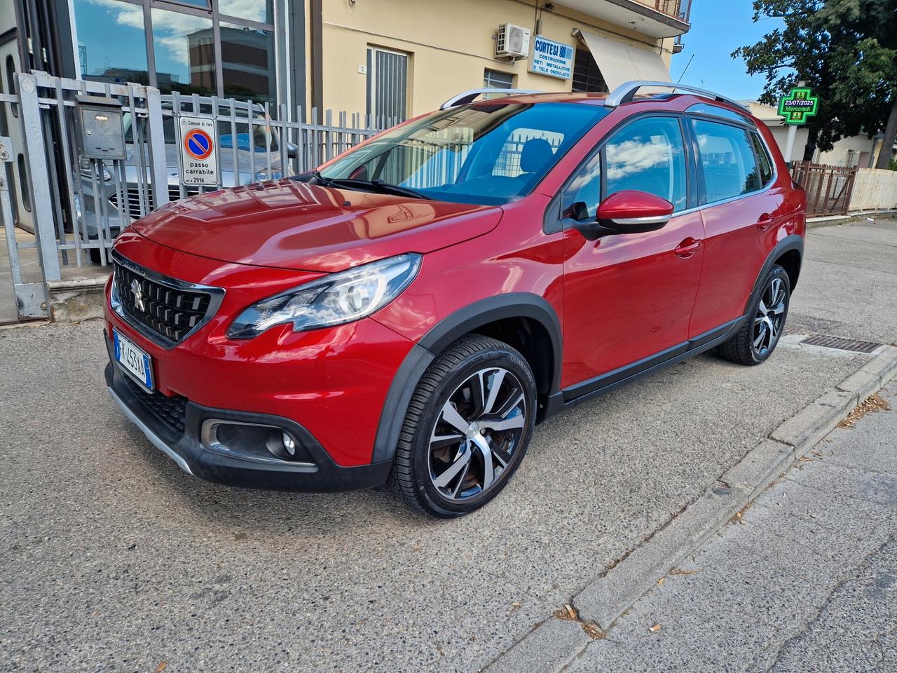 Peugeot 2008 PureTech Turbo 110 S&S Allure
