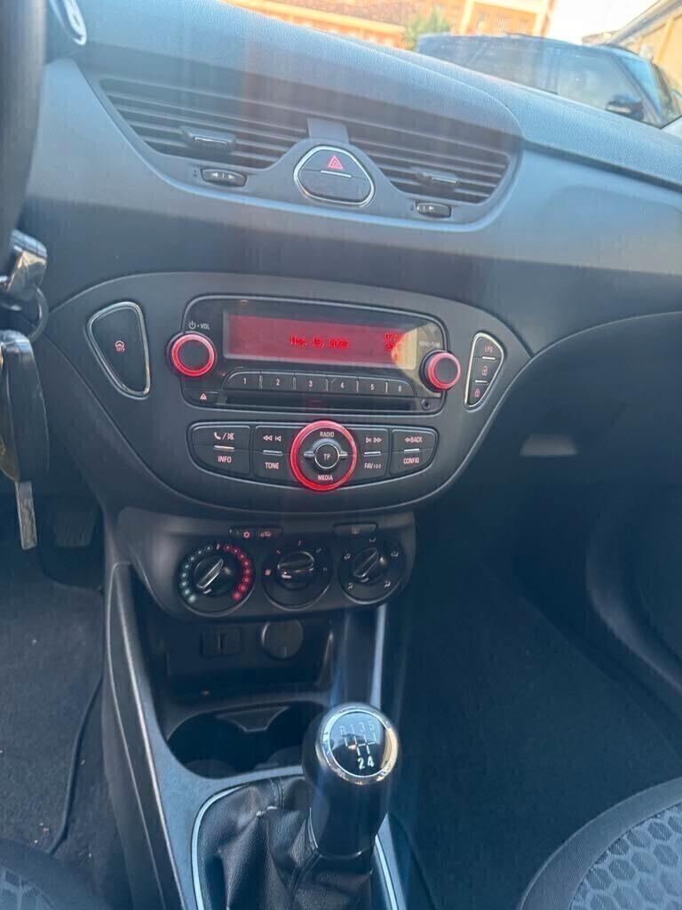 Opel Corsa 1.4 90CV GPL Tech 5 porte