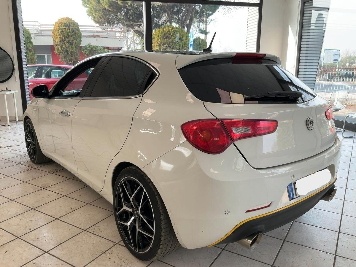 Alfa Romeo Giulietta 1.6 JTDm-2 120 CV Distinctive