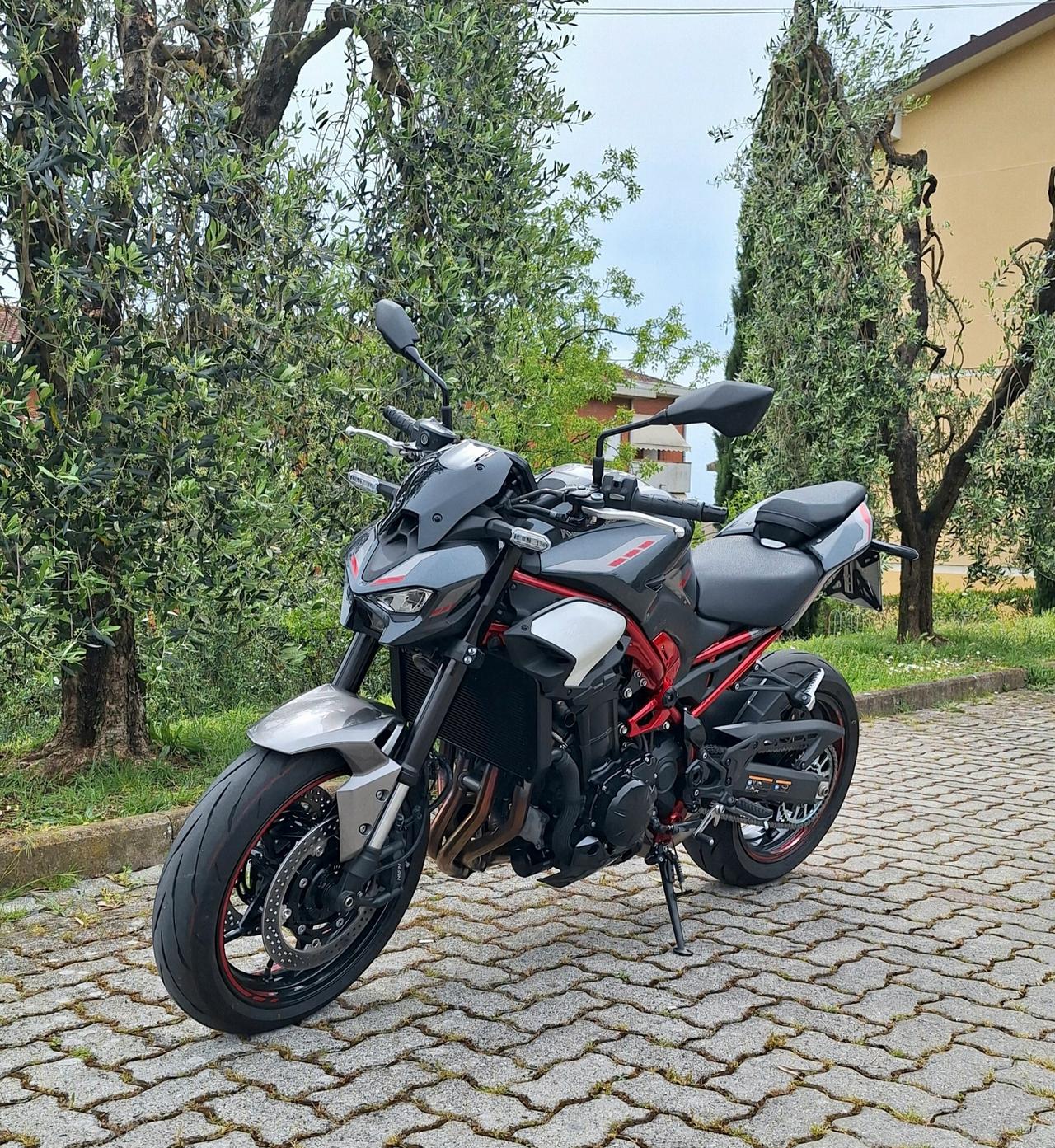 Kawasaki Z 900 - PARI AL NUOVO