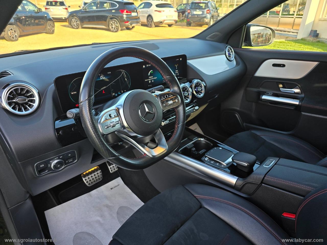 MERCEDES-BENZ GLA 200 d Automatic Premium