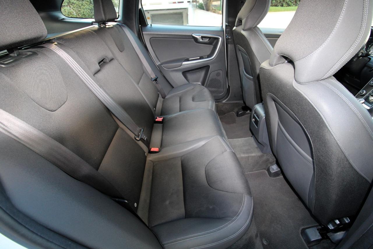 Volvo XC 60 XC60 D3 Geartronic Momentum