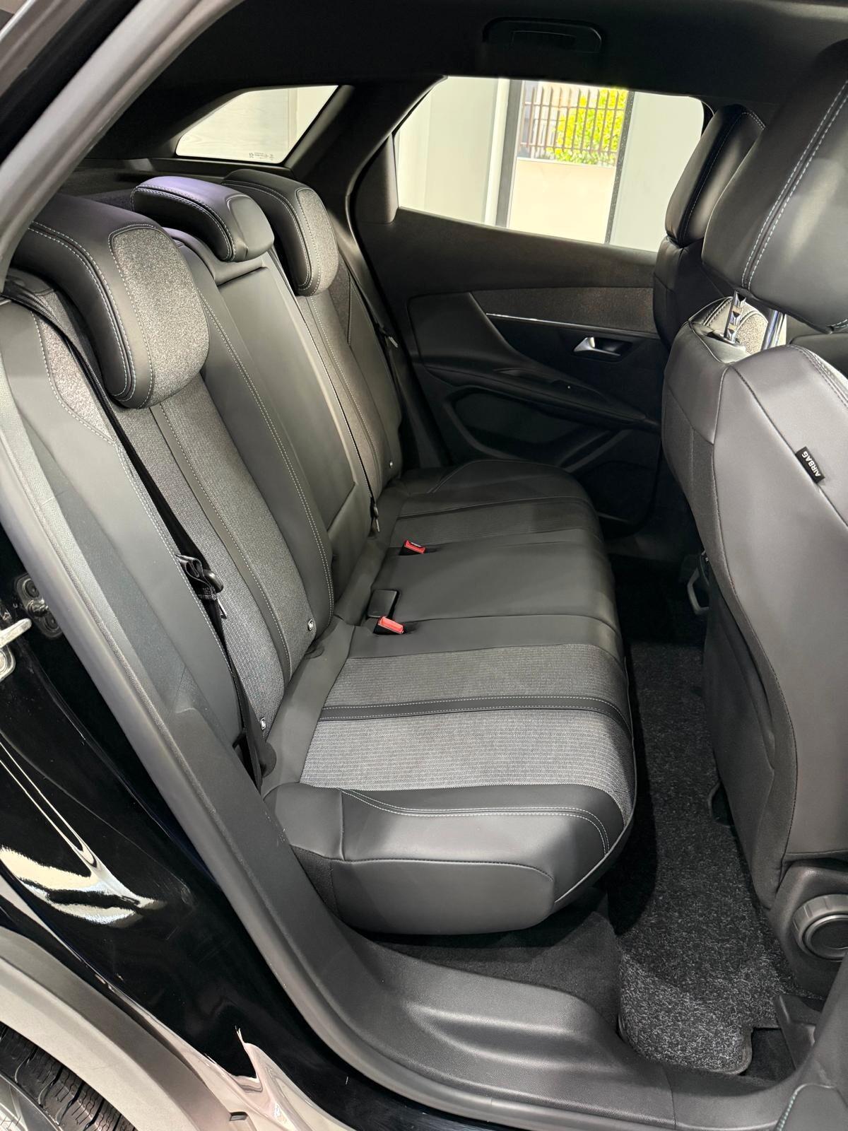 Peugeot 3008 BlueHDi 130 S&S EAT8 Allure Pack