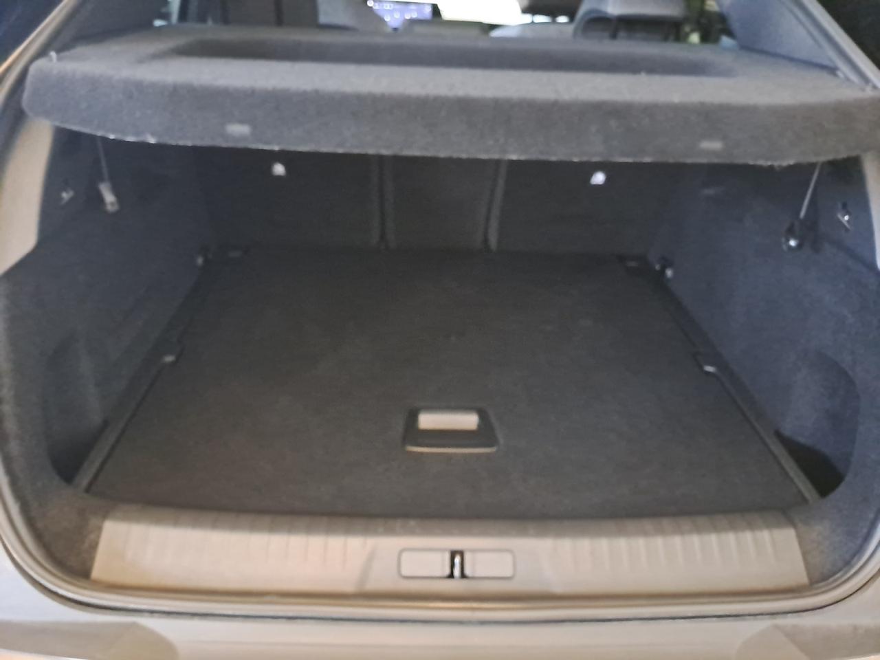 PEUGEOT 3008 3ª serie - 3008 Hybrid 145 e-DCS6 Allure