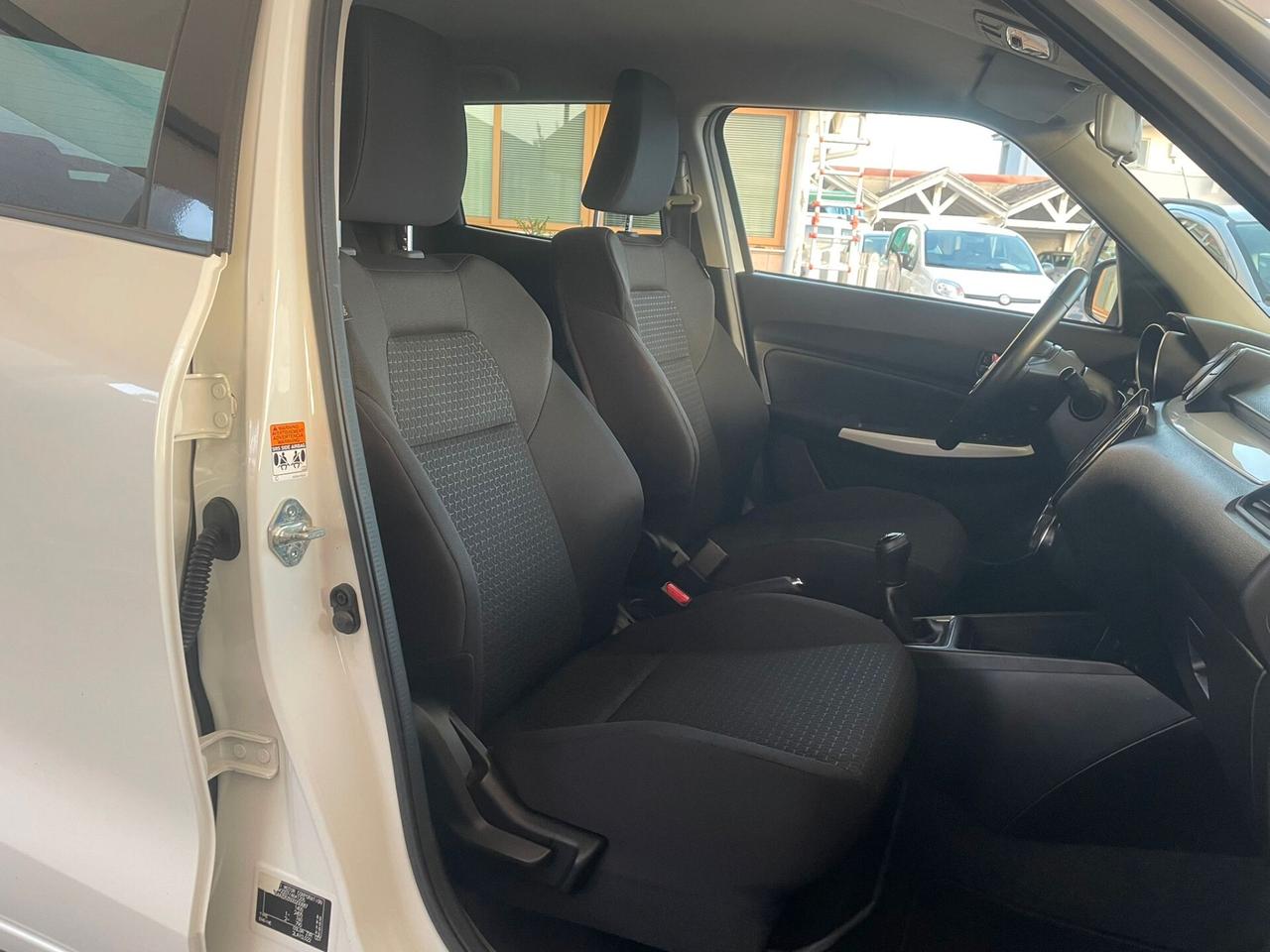 Suzuki Swift 1.2 Hybrid 4WD AllGrip Top