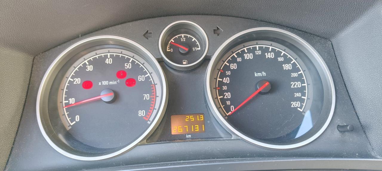 7 POSTI opel ZAFIRA metano