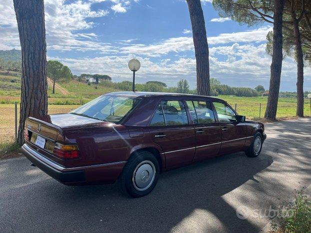 Mercedes 260 E Limousine Lang