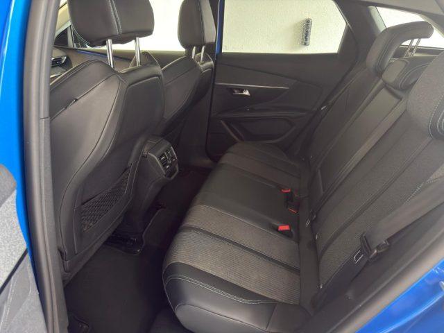 PEUGEOT 3008 BlueHDi 130 S&S Allure Pack