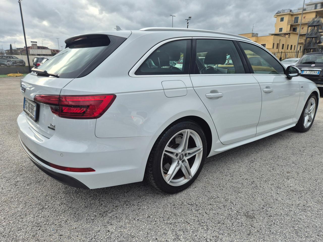 Audi A4 Avant 2.0 TDI 190 CV ultra S tronic Sport