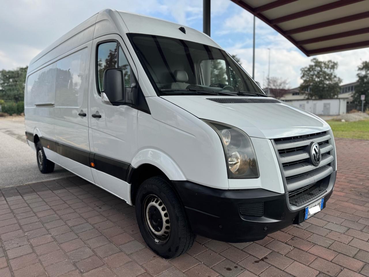VOLKSWAGEN CRAFTER 2.5 TDI 109 CV – TETTO ALTO – PASSO LUNGO