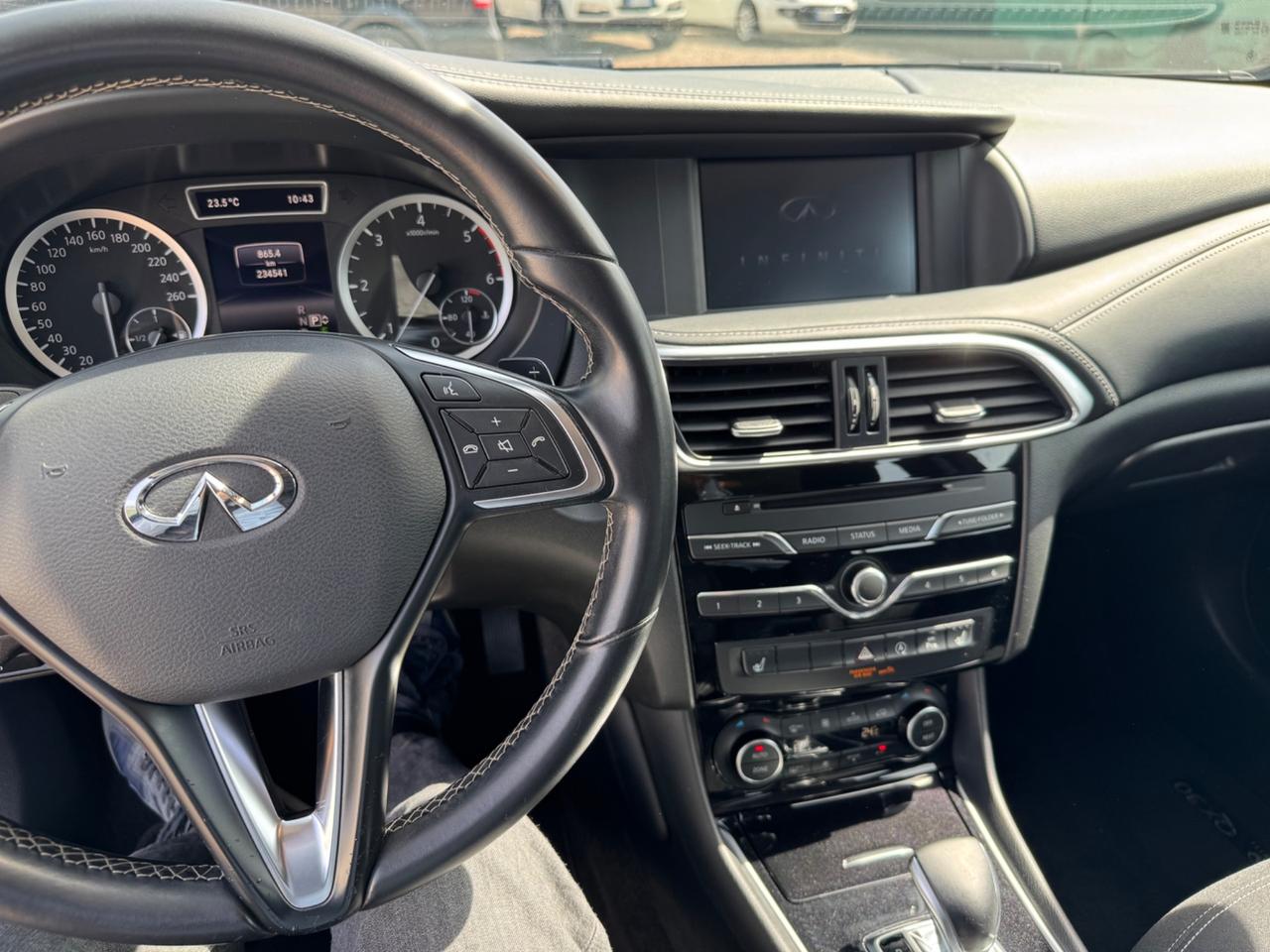 Infiniti QX30 2.2 diesel DCT AWD Executive