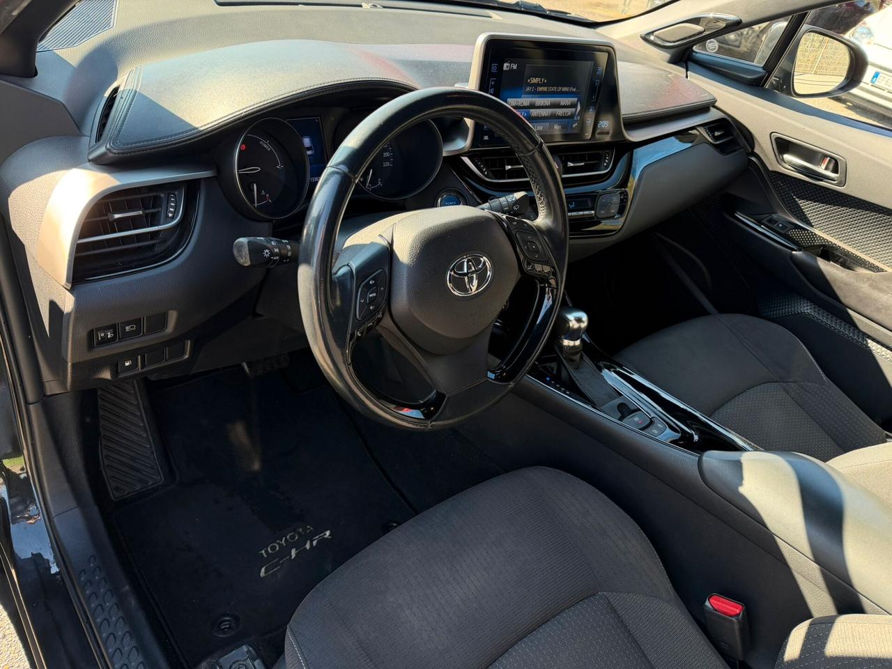 Toyota C-HR 1.8 Hybrid E-CVT Trend