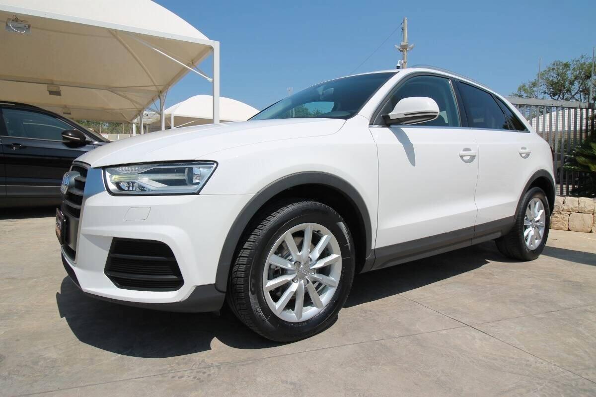 Audi Q3 2.0 TDI 120 CV Business|12.2015