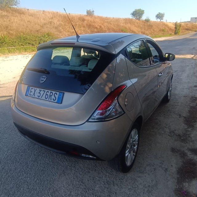 LANCIA Ypsilon 1.2 69 CV 5 porte GPL Ecochic Gold