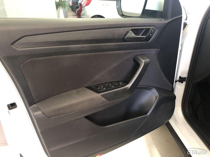 Volkswagen T-Roc T-Roc 1.6 TDI SCR Advanced BlueMotion Technology ADATTA AI NEOPATENTATI