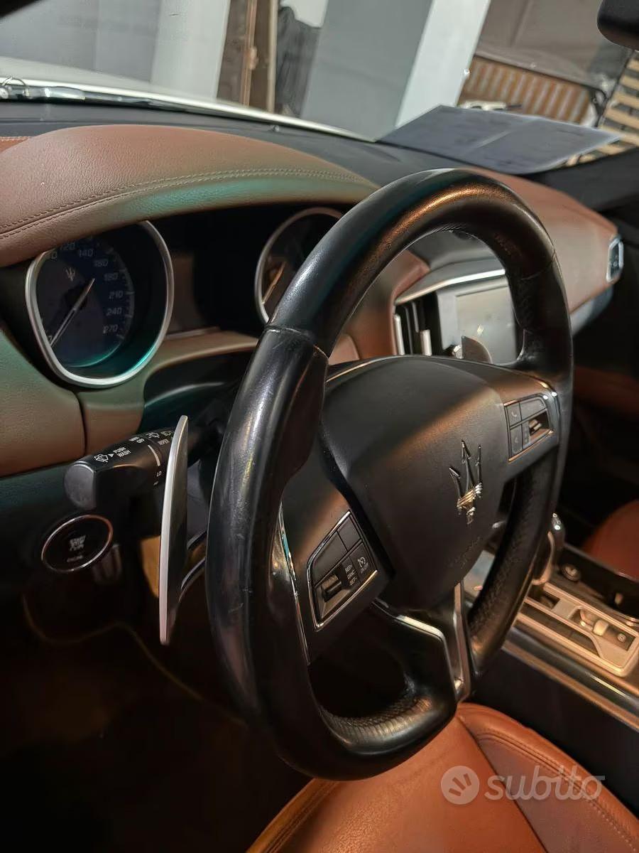 MASERATI GHIBLI V6 2015