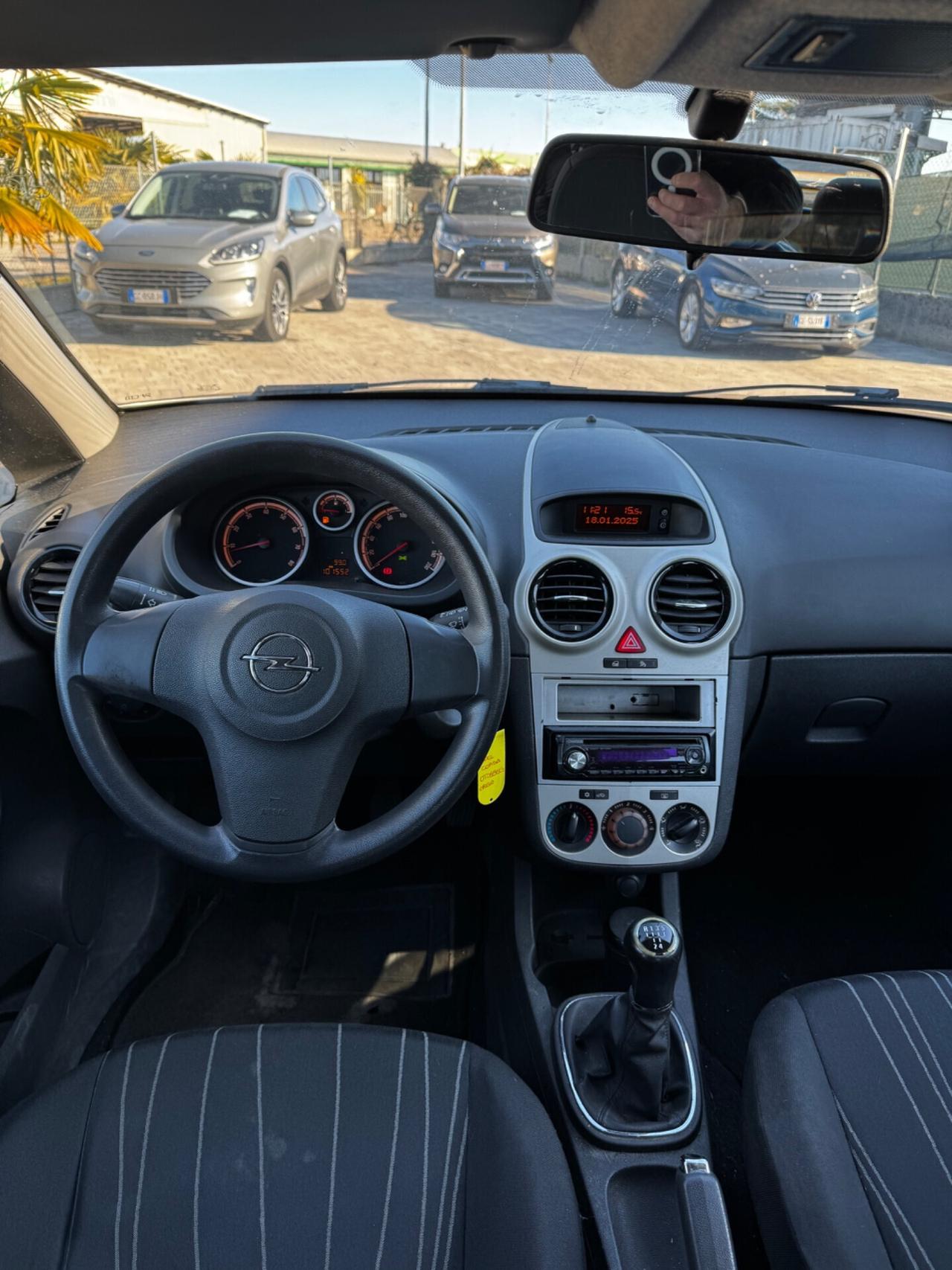 Opel Corsa 1.2 5 porte OK NEOPATENTATI