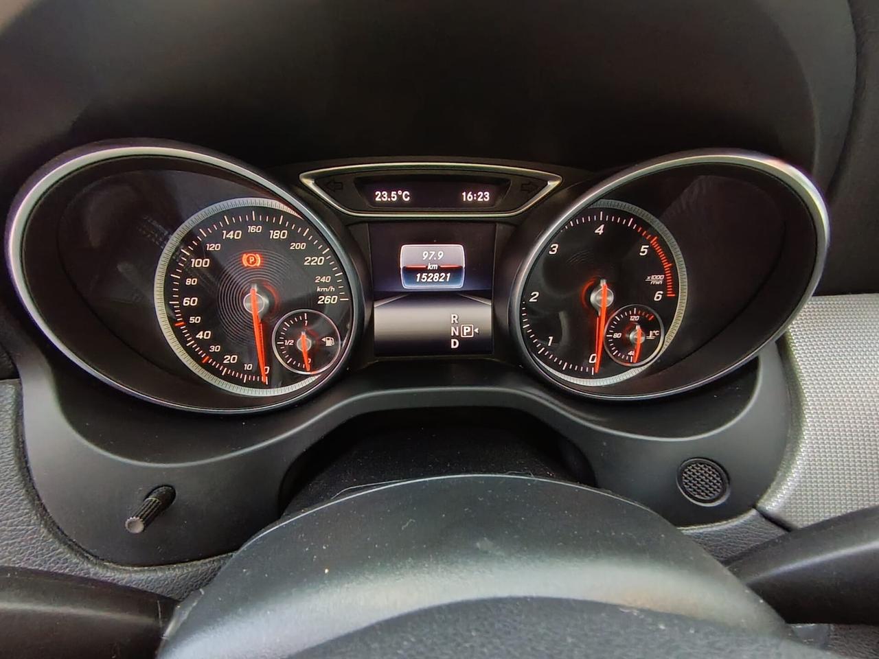 Mercedes-benz CLA 200 d Automatic TETTO PANORAMICO