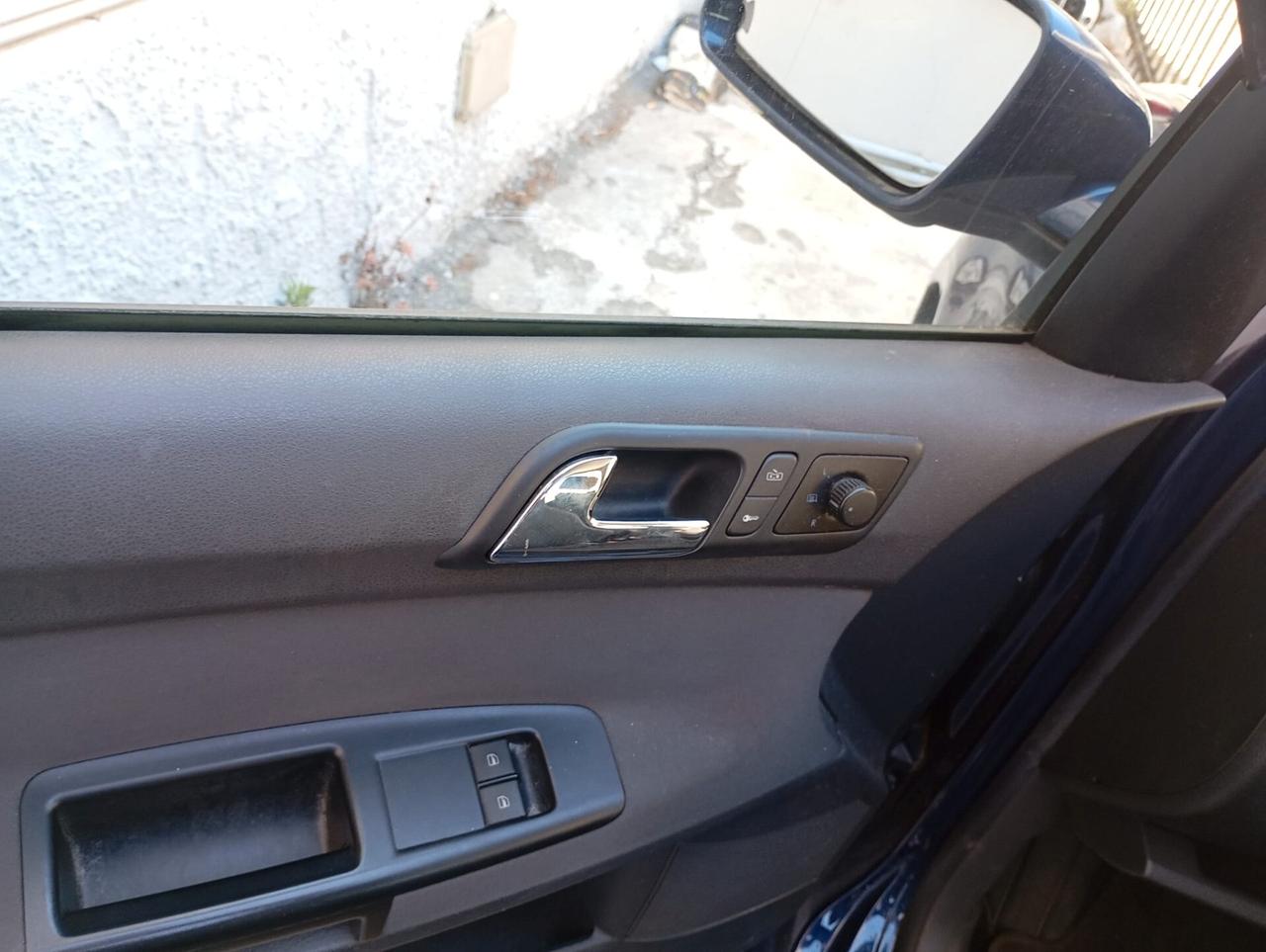 Volkswagen Polo 1.9/101CV TDI 5p. Sportline-2006