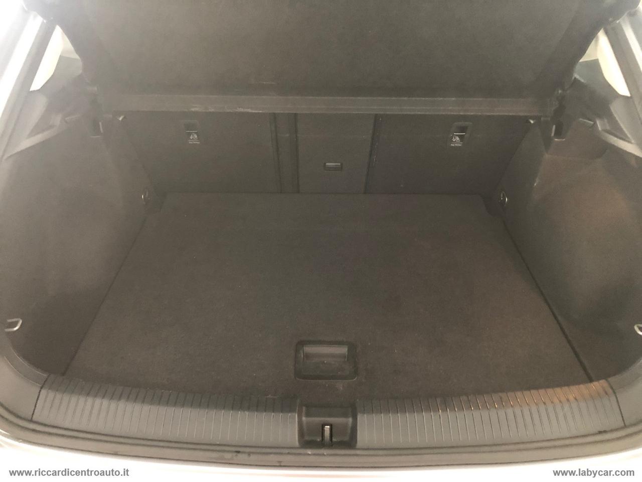 VOLKSWAGEN T-Roc 2.0 TDI SCR Life - FULL LED/NAVY/SENSORI