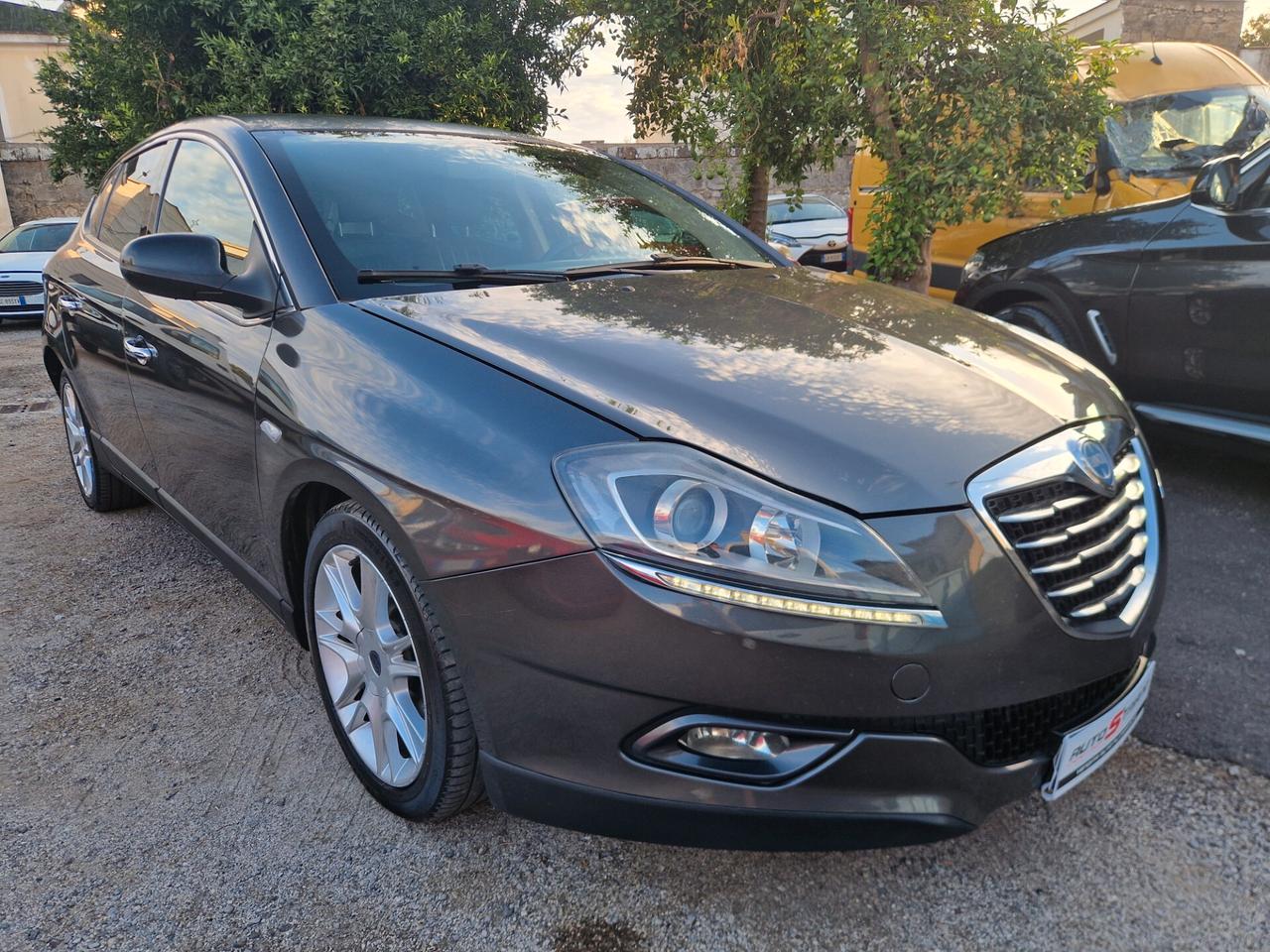 Lancia Delta 1.6 MJT DPF 105 CV Gold-2011