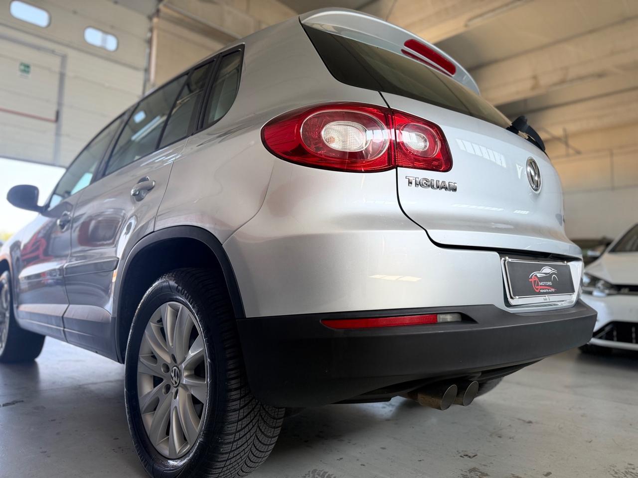 Volkswagen Tiguan 2.0 16V TDI DPF Track & Field (28°)