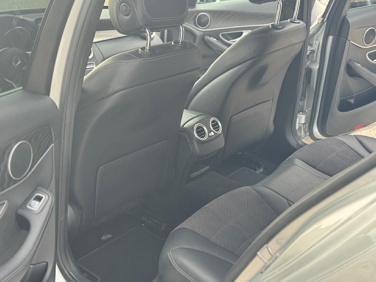 Mercedes-benz C 220 d 4Matic Premium !